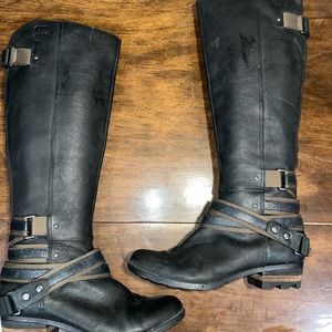 Sorel Lolla Leather Boots